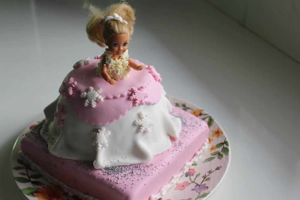 Cute Mini Princess Cake
