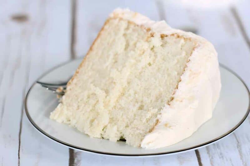 18 Best White Cake Mix Recipes